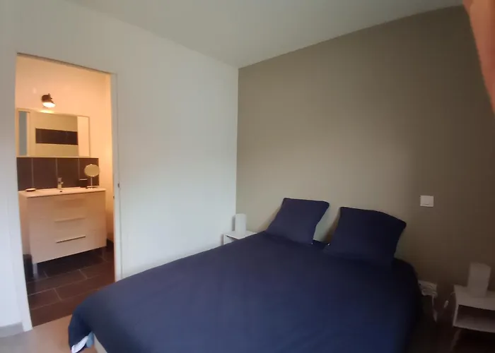 Holiday home Les Tissey Vue Sur Le Mont St Michel *