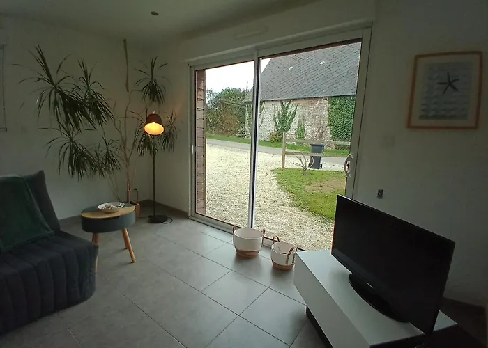 Les Tissey Vue Sur Le Mont St Michel Holiday home *