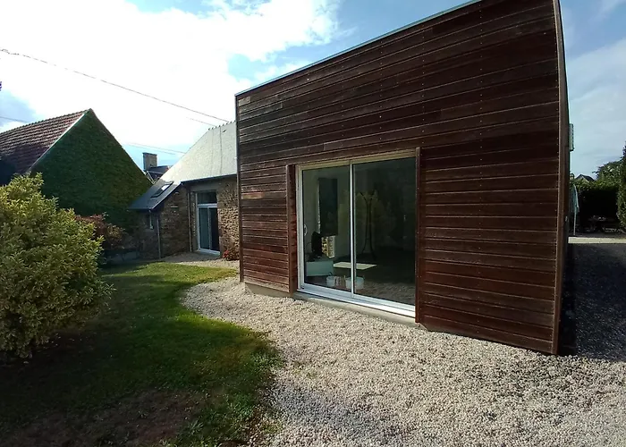 Holiday home Les Tissey Vue Sur Le Mont St Michel Dragey