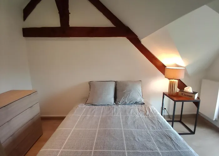 Holiday home Les Tissey Vue Sur Le Mont St Michel Dragey