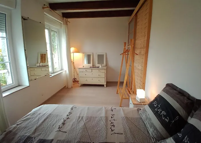 Les Tissey Vue Sur Le Mont St Michel Holiday home