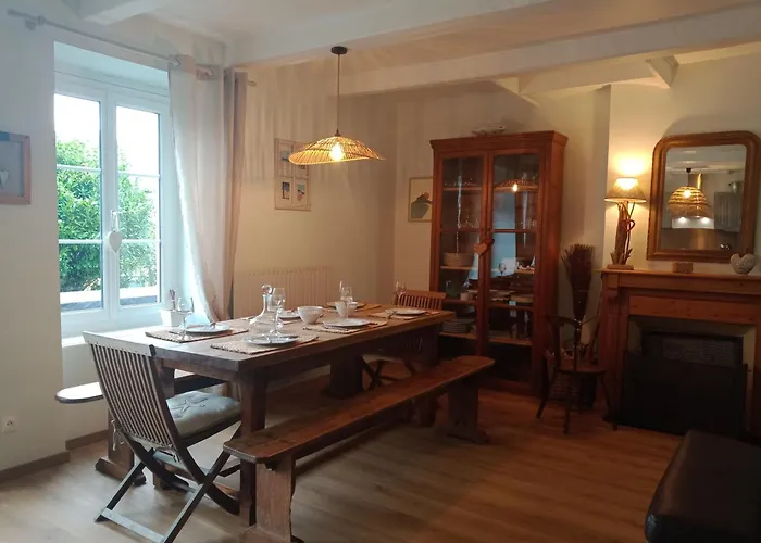 Holiday home Les Tissey Vue Sur Le Mont St Michel