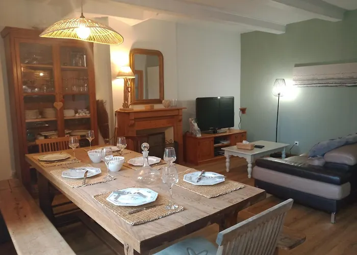 Les Tissey Vue Sur Le Mont St Michel Holiday home Dragey